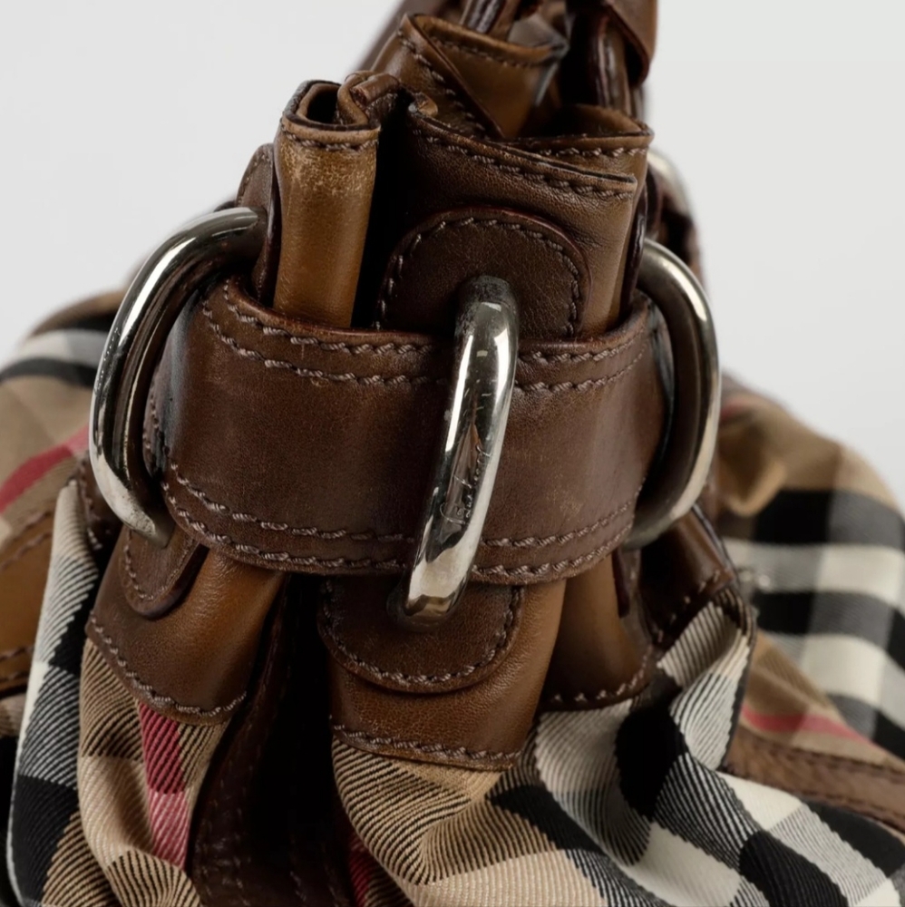 Burberry Beaton Bag - Picture 7 of 16